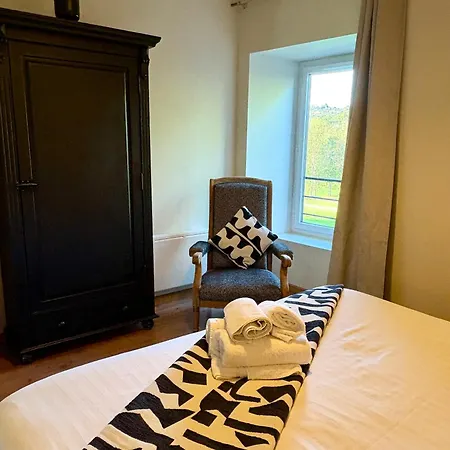 Les Pierres Dorees, Demeure De Caractere Ferienhaus Montels (Ariege)