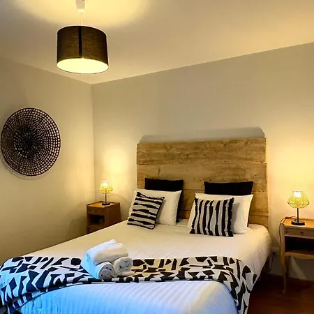 Les Pierres Dorees, Demeure De Caractere Holiday home