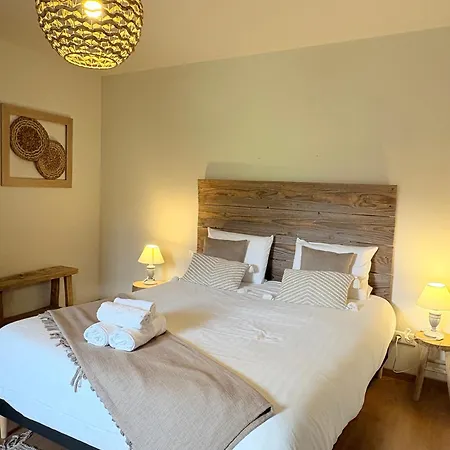 Holiday home Les Pierres Dorees, Demeure De Caractere