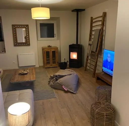 Les Pierres Dorées, Demeure De Caractère Montels (Ariege)